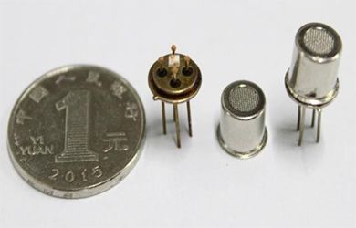 微型集成式固体电解质环境监测气体传感器